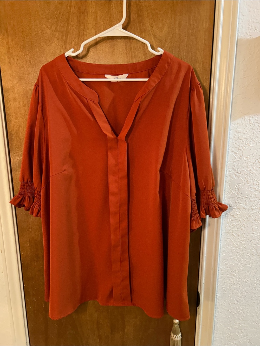 Women's Rust Red Flutter Sleeve Blouse. 4X